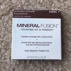 Vegan Natural Pressed Powder Foundation Cool 1